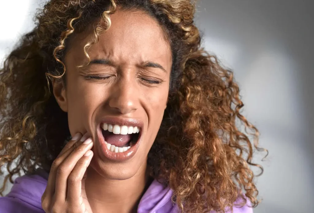 When to See a Dentist for Persistent Tooth Pain and Sensitivity Woking